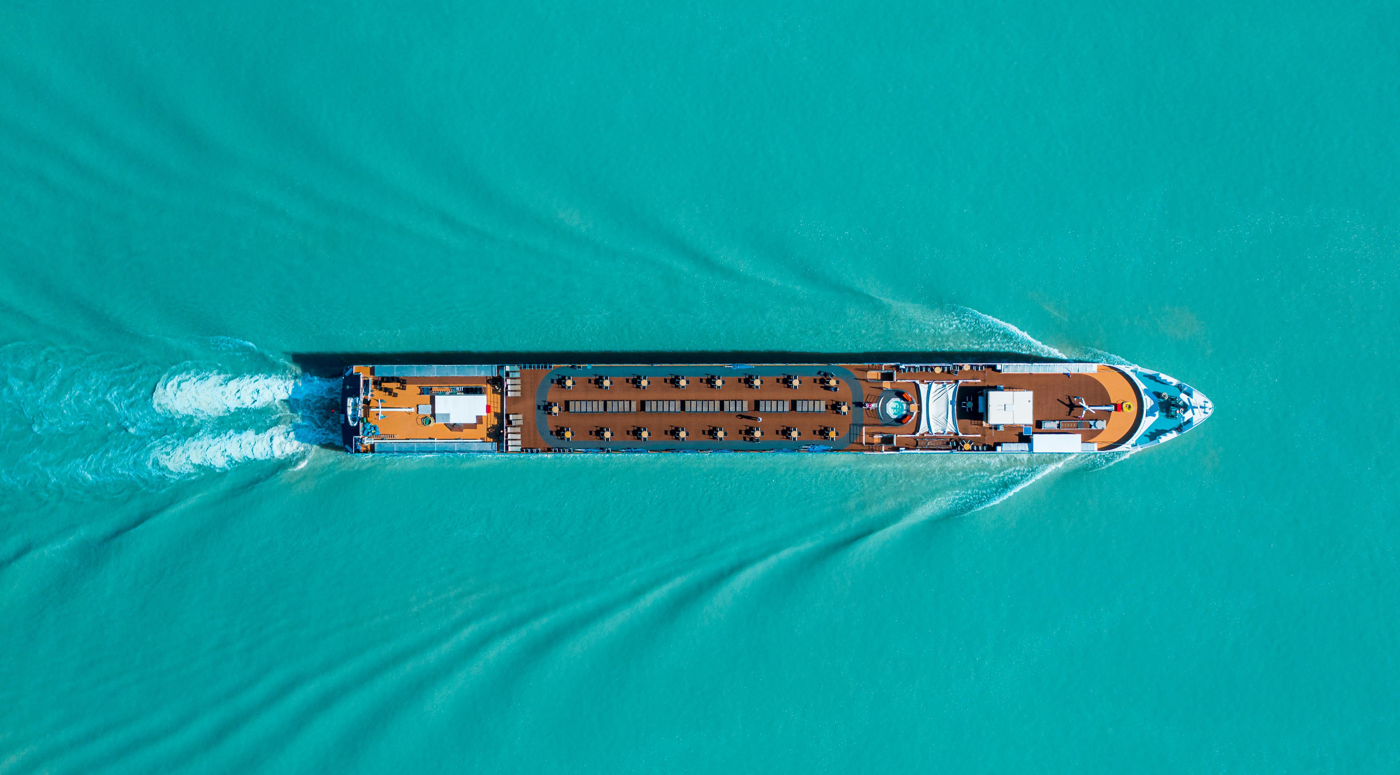 二十年·人物志丨刘雨佳：履步如规，舟行千里，一名航运律师的坚守