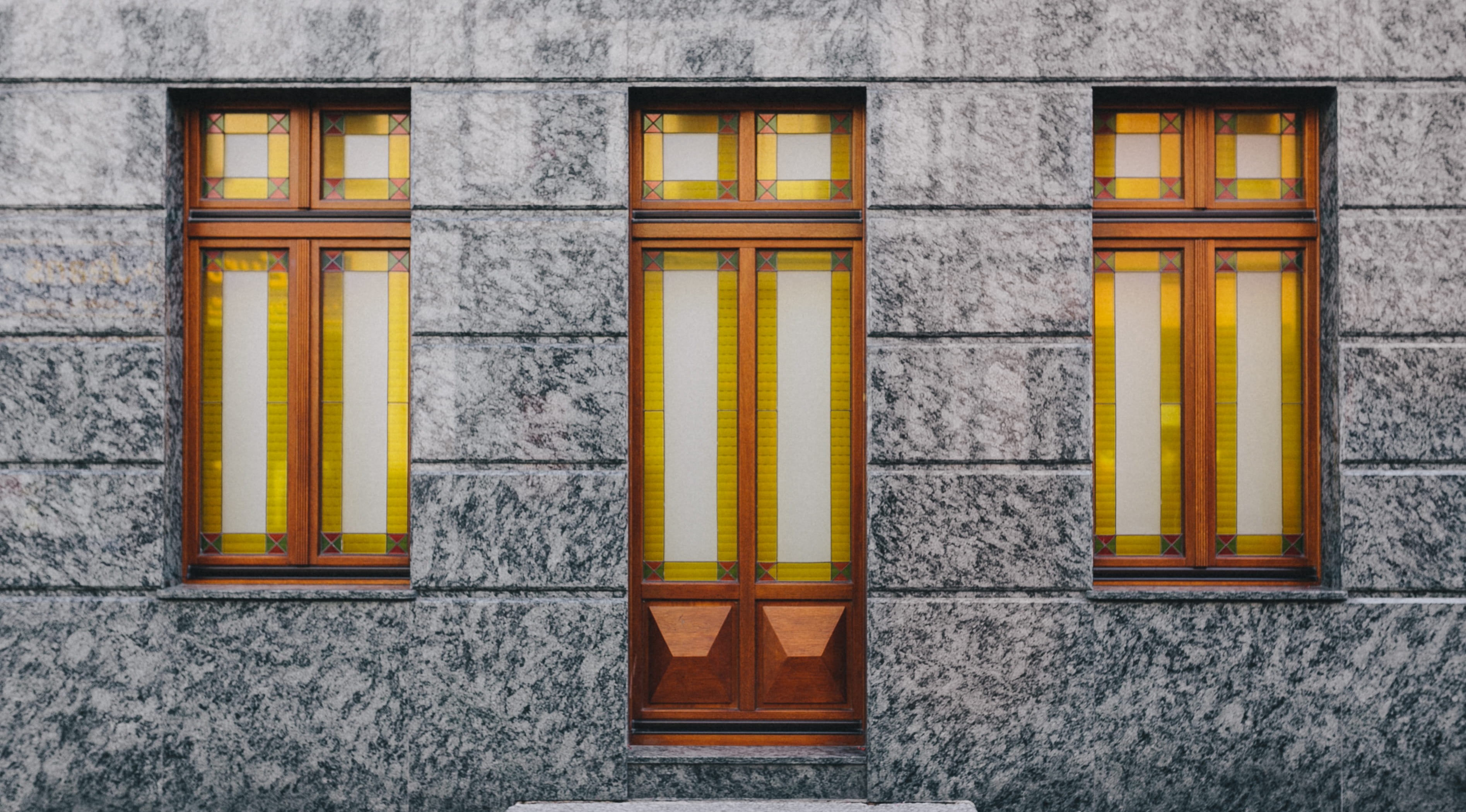 上海对外经贸大学暑期社会实践团队赴功承瀛泰开展调研座谈