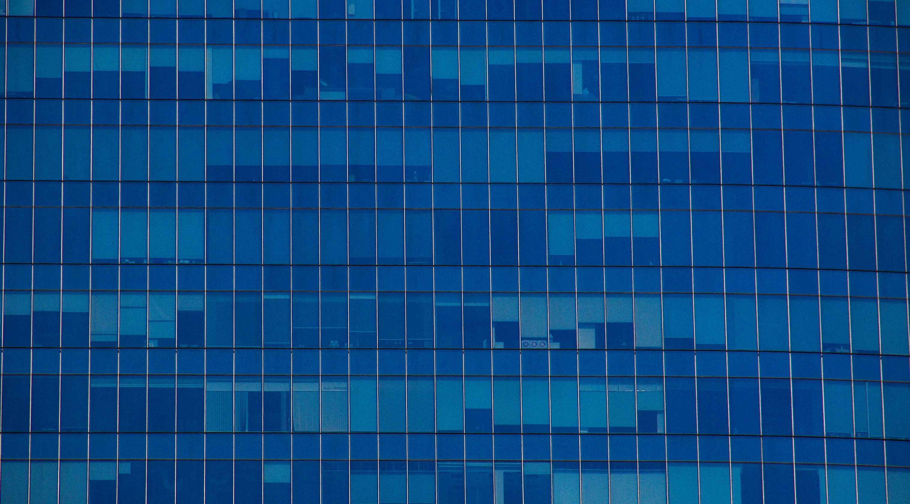 广西民族大学韦仕珍校长一行莅临上海功承瀛泰开展座谈交流活动